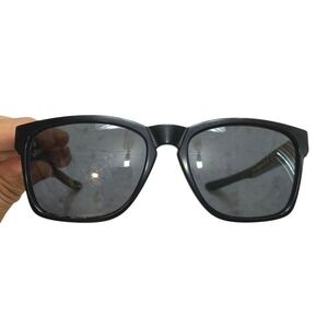 Oakley Catalyst Sunglasses Matte Black Polarized Lenses OO9272-09